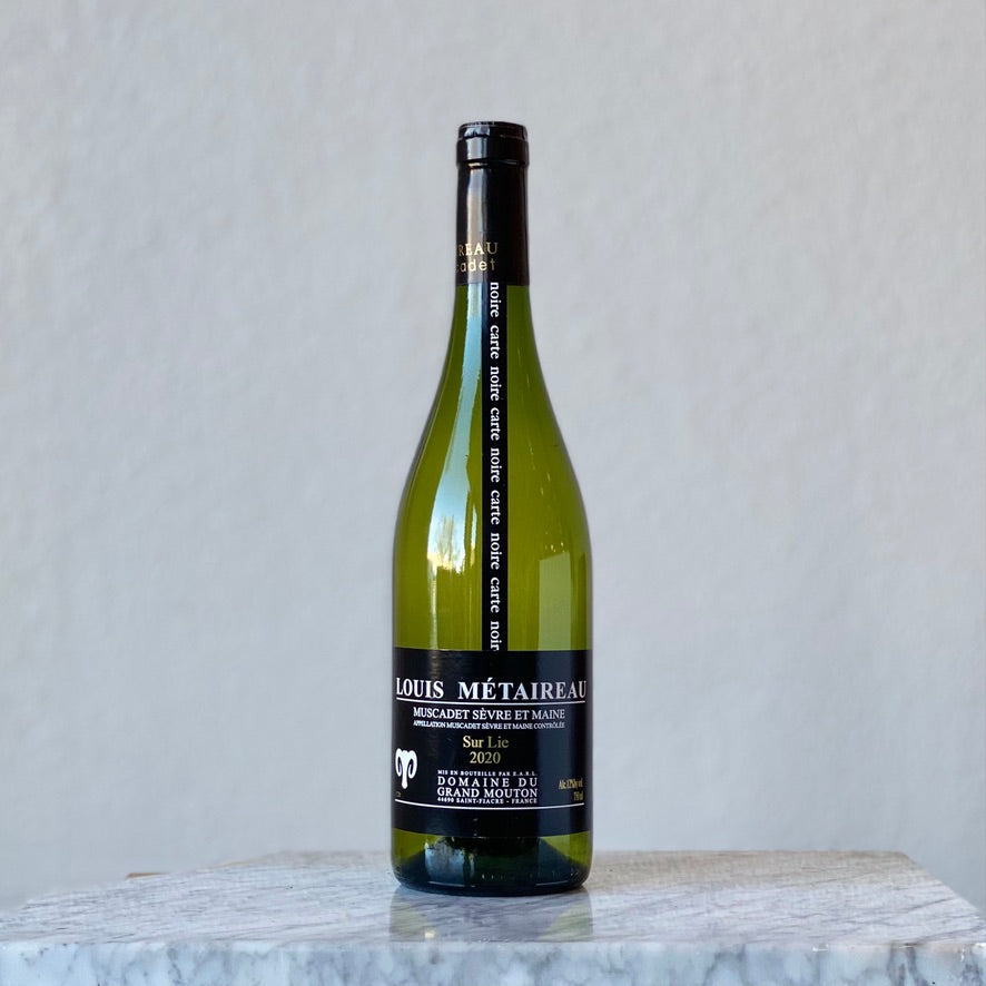 Louis Metaireau, Muscadet Sevre et Maine 'Carte Noire' 2022