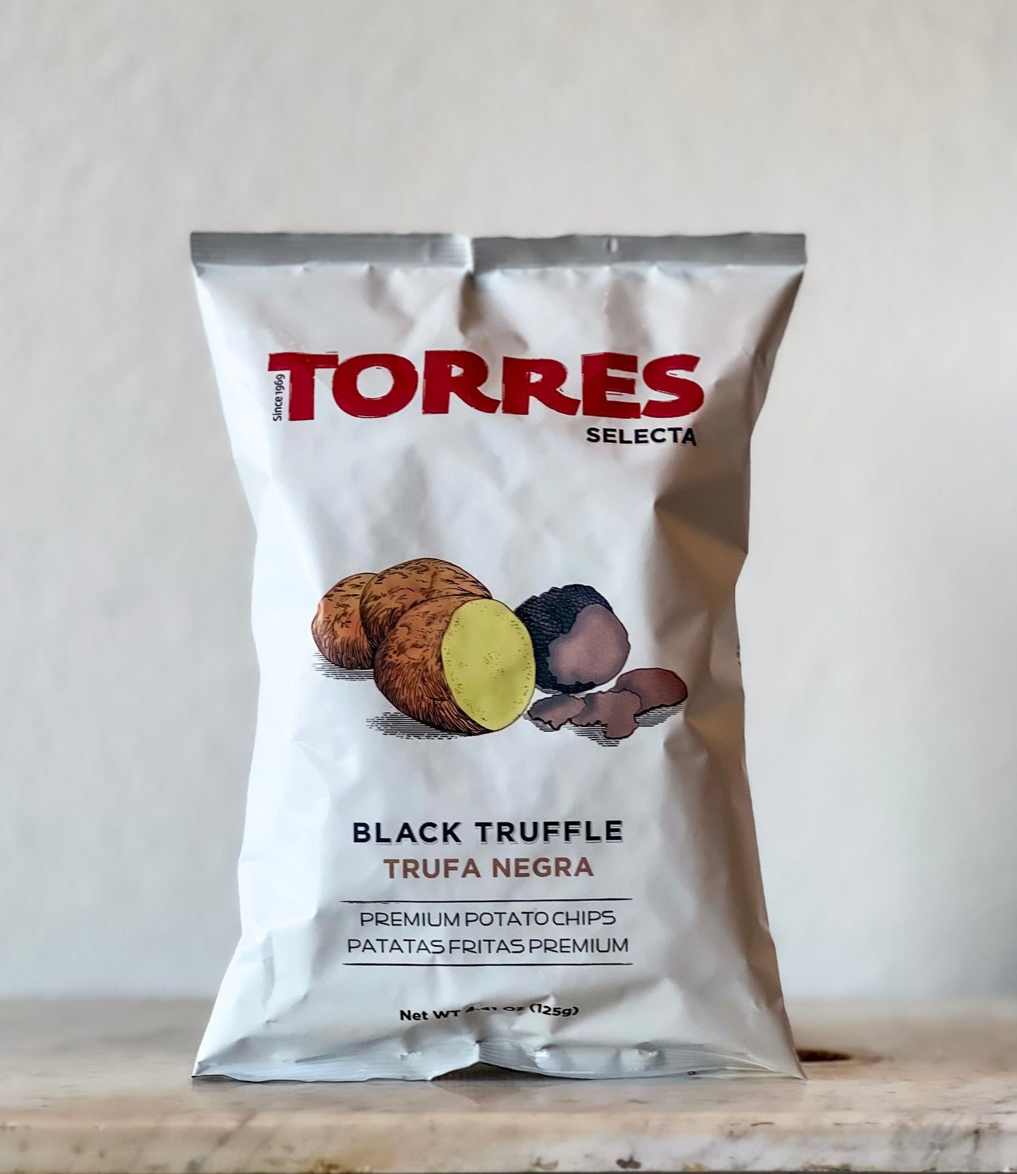 Torres, Potato Chips Black Truffle Large Bag (150g)